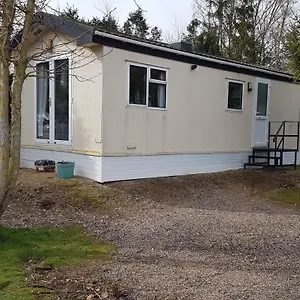  Holiday home Robin Hood Retreat 2 Bedroom Chalet Free Parking United Kingdom
